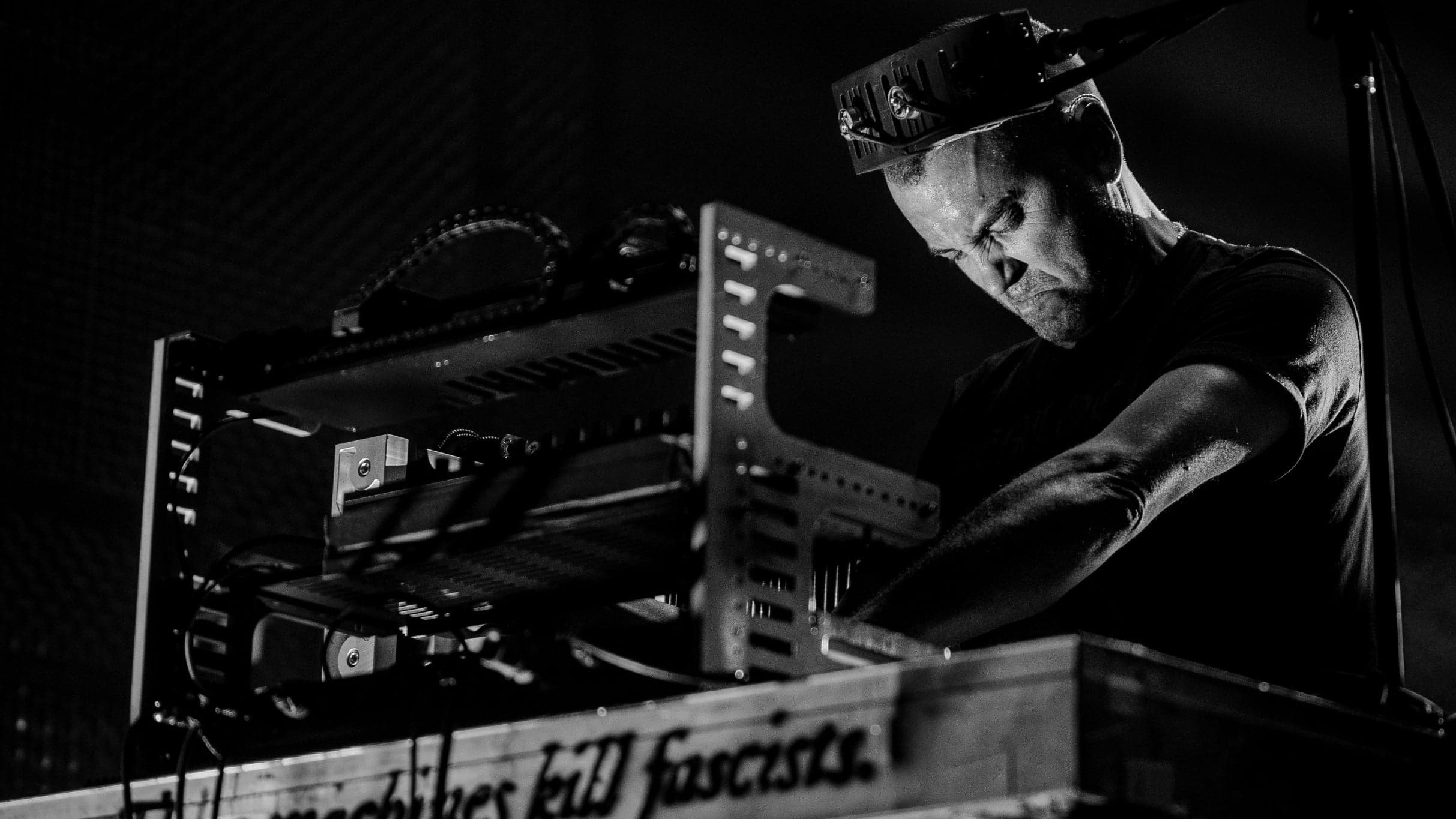 Author & Punisher + Fange