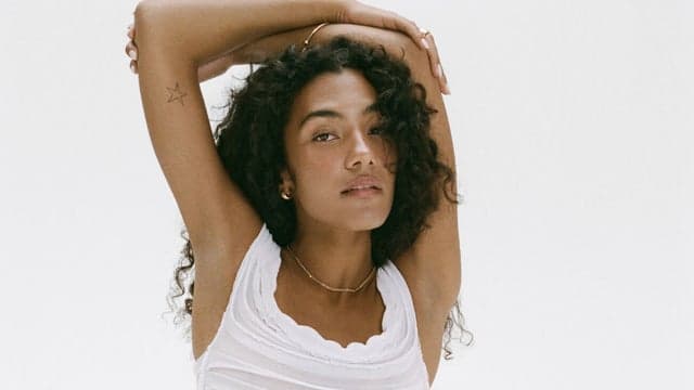 Olivia Dean: The Art Of Loving Live | Sweet Things VIP Package