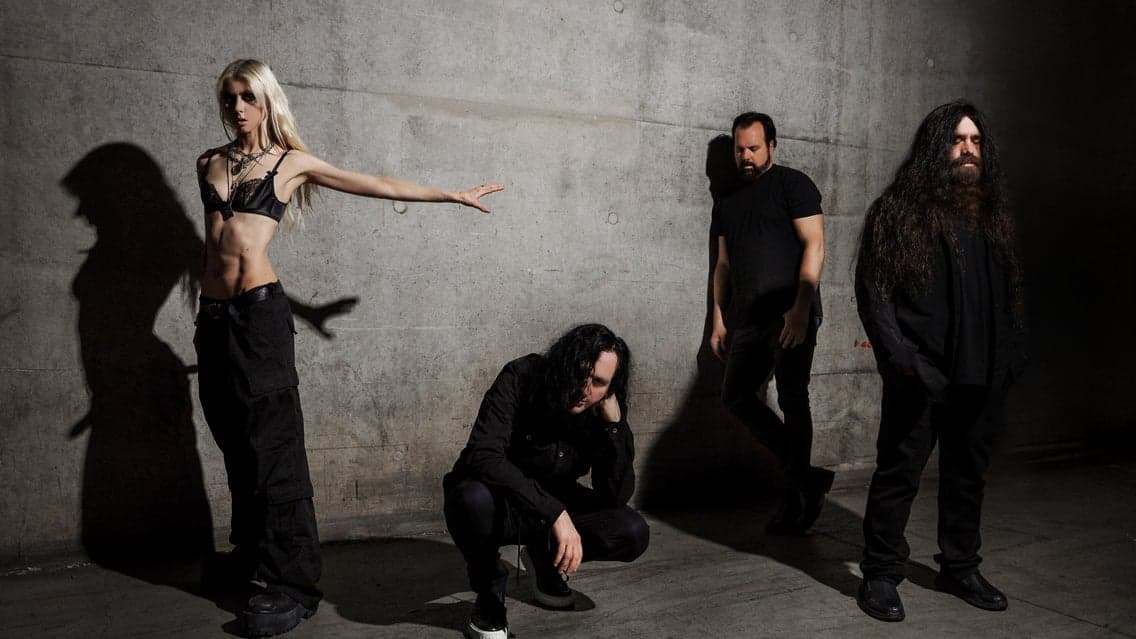 The Pretty Reckless - Dear God Tour