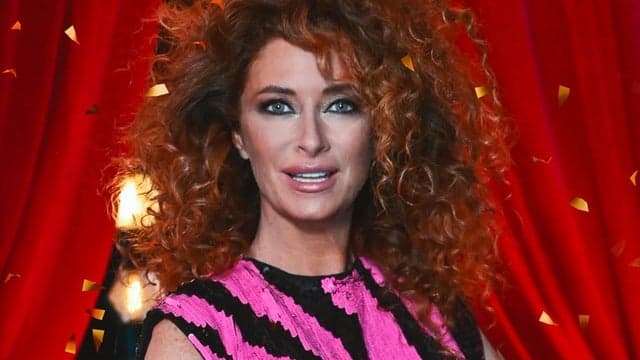 VALENTINA PERSIA - NATA CON LA GUÊPIÈRE