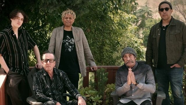 LOVE With Johnny Echols